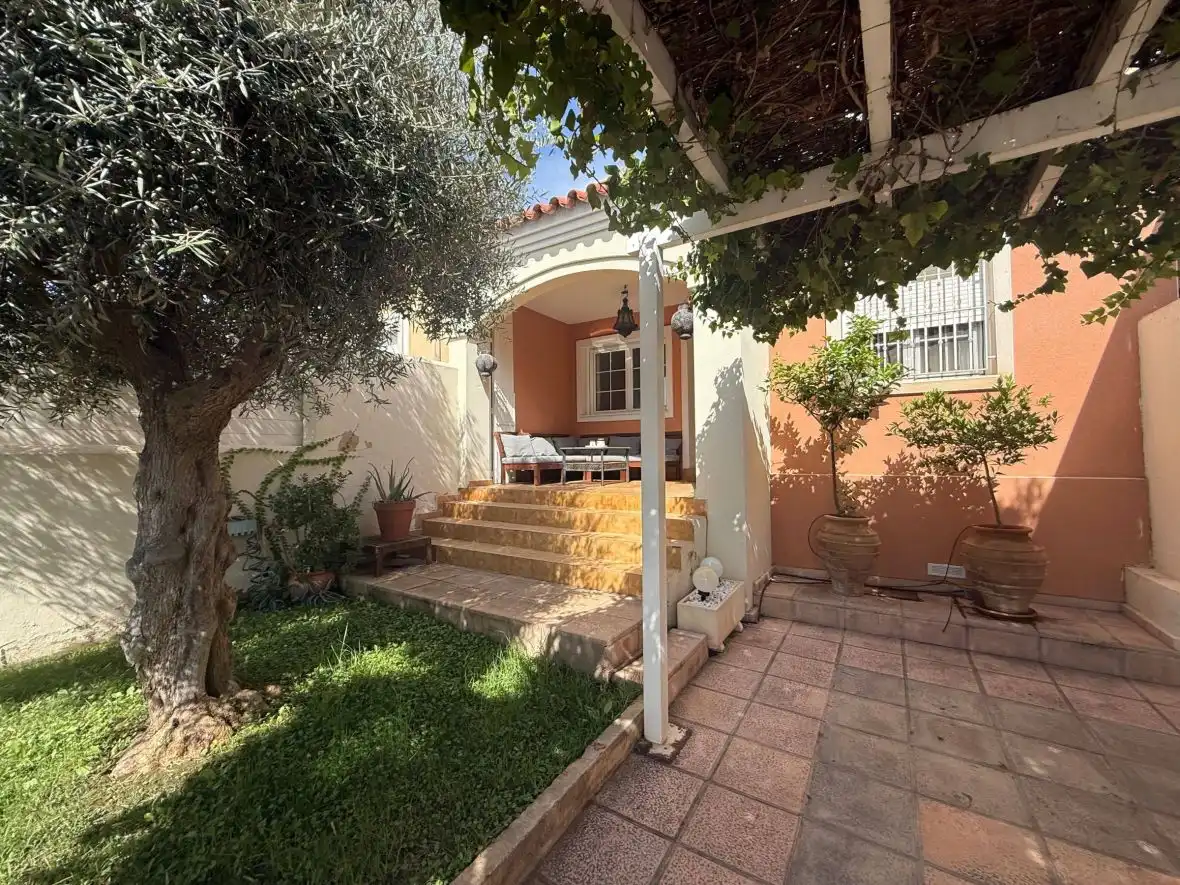Bungalow mit Pool zum Verkauf in AVENIDA ESCANDINAVIA