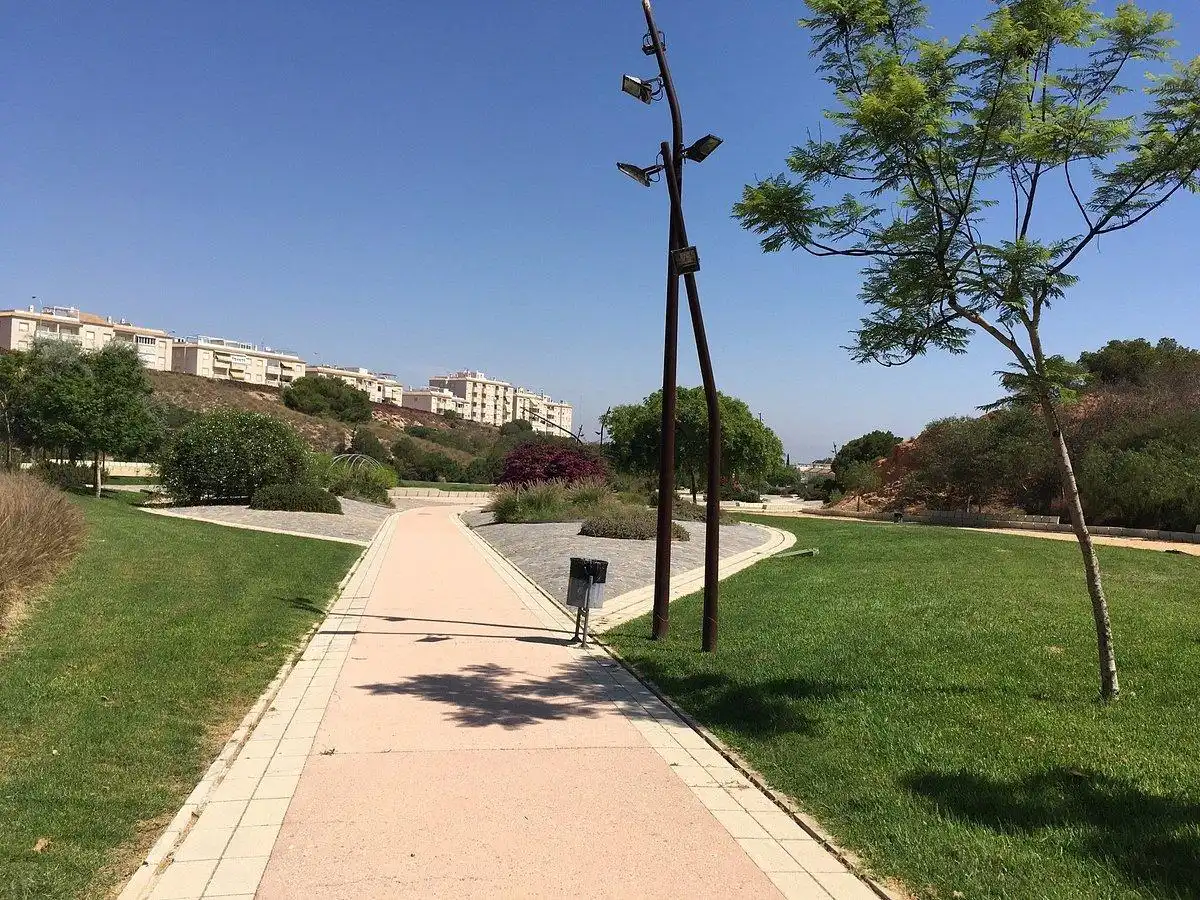 Wohnungen zum Verkauf in Torrevieja mit Klimaanlage, Möbliert und Balkon