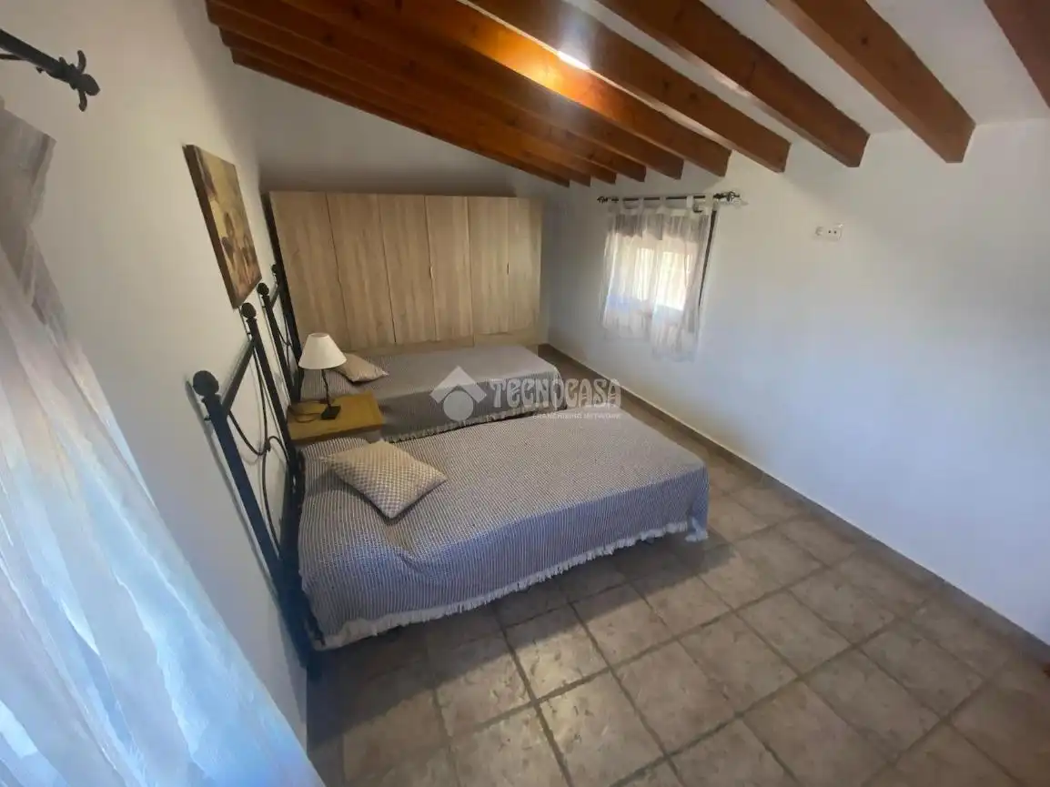Dormitori de Finca rústica en venda en Bédar amb Aire condicionat, Jardí privat i Moblat
