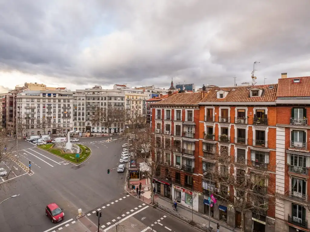 Exterior view of Office for rent in Madrid