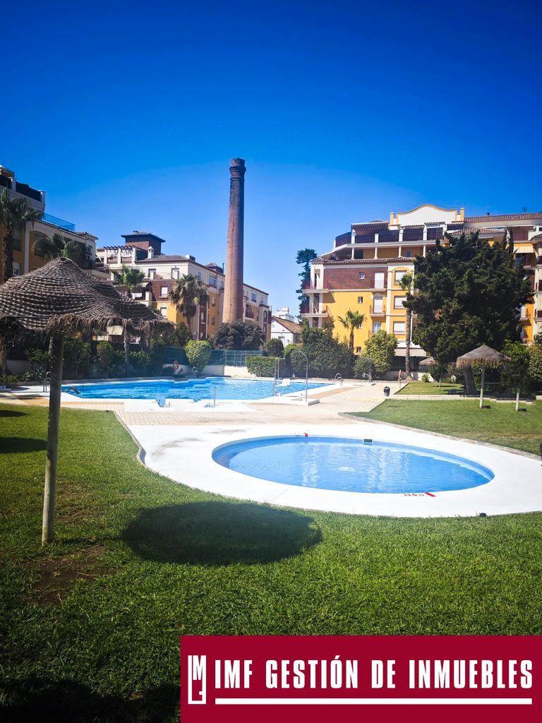 Piscina de Pis en venda en Vélez-Málaga amb Terrassa i Piscina comunitària