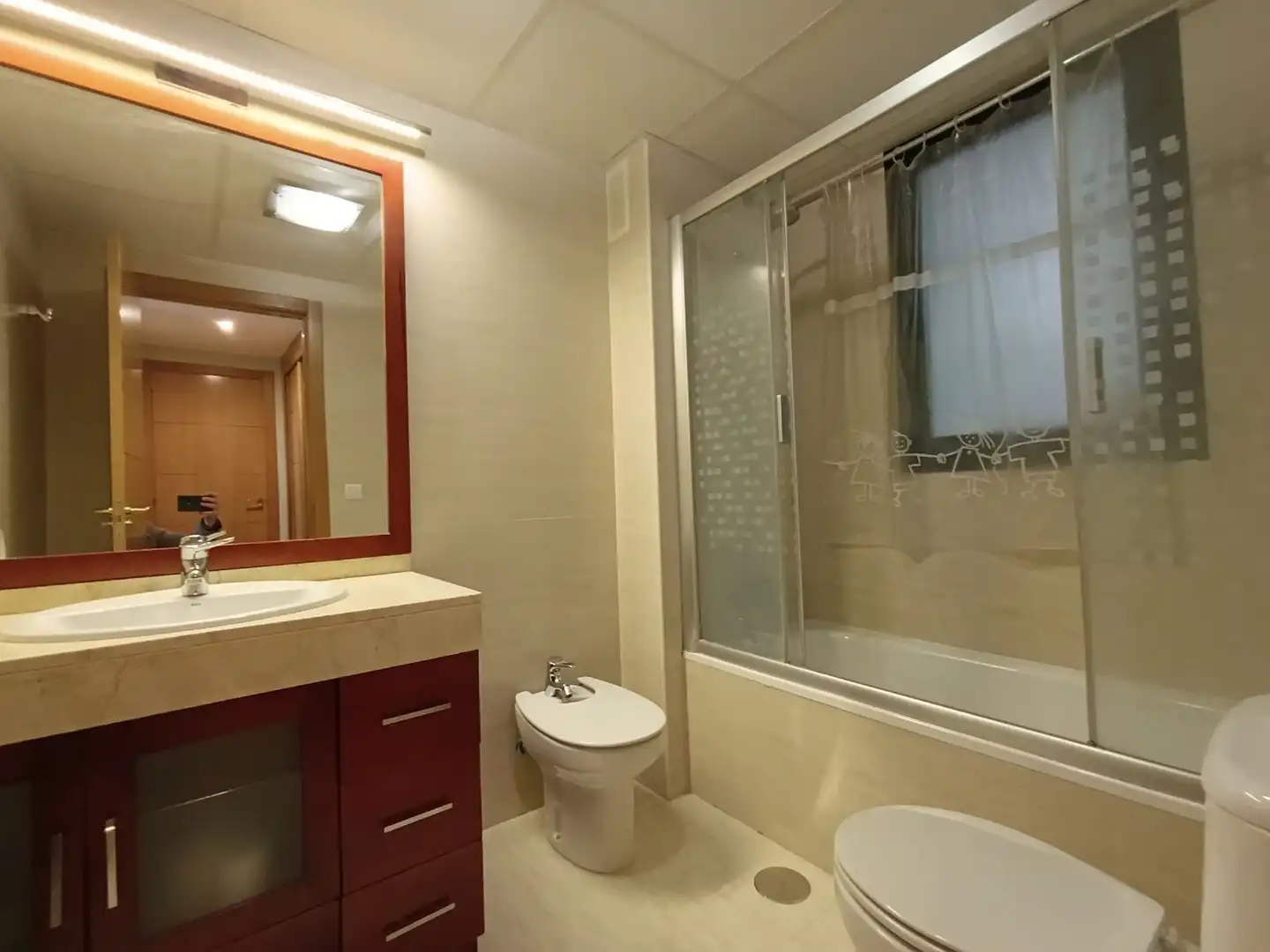 Badezimmer von Wohnung zum Verkauf in Ciudad Real mit Klimaanlage, Heizung und Abstellraum