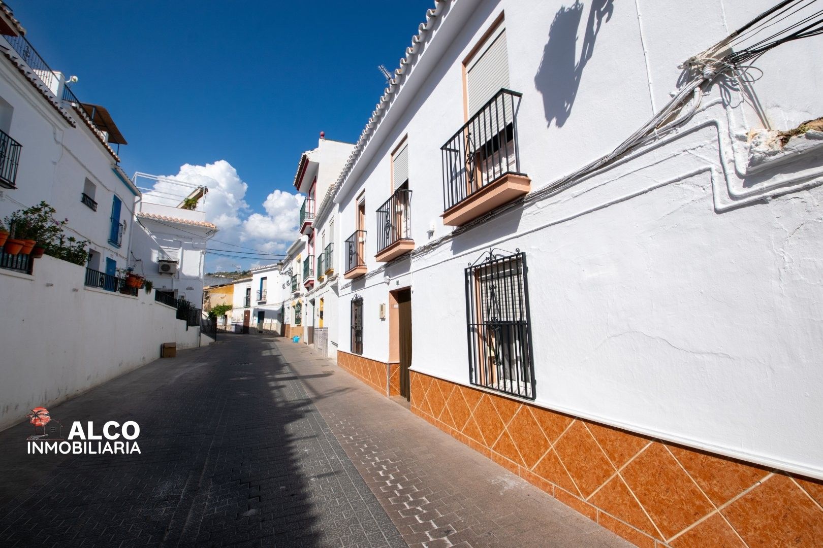 Vista exterior de Casa o xalet en venda en Torrox amb Terrassa
