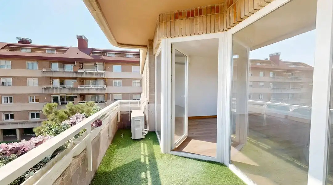 Terrasse von Wohnung zur Miete in Majadahonda mit Klimaanlage, Heizung und Privatgarten