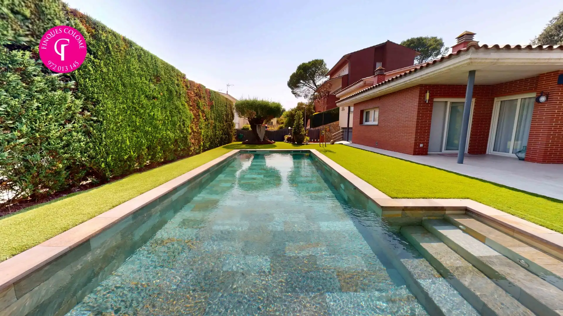 Swimming pool of Houses for sale in Quart  with Air Conditioner, Heating and Terrace