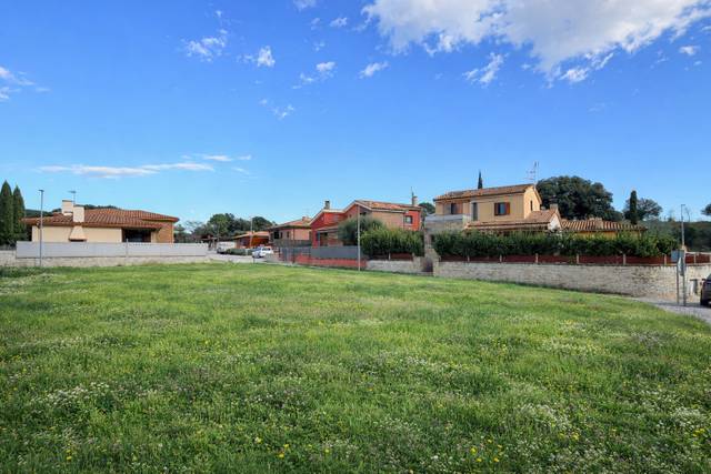 Terreno residencial en Venta en Carrer València en Besalú