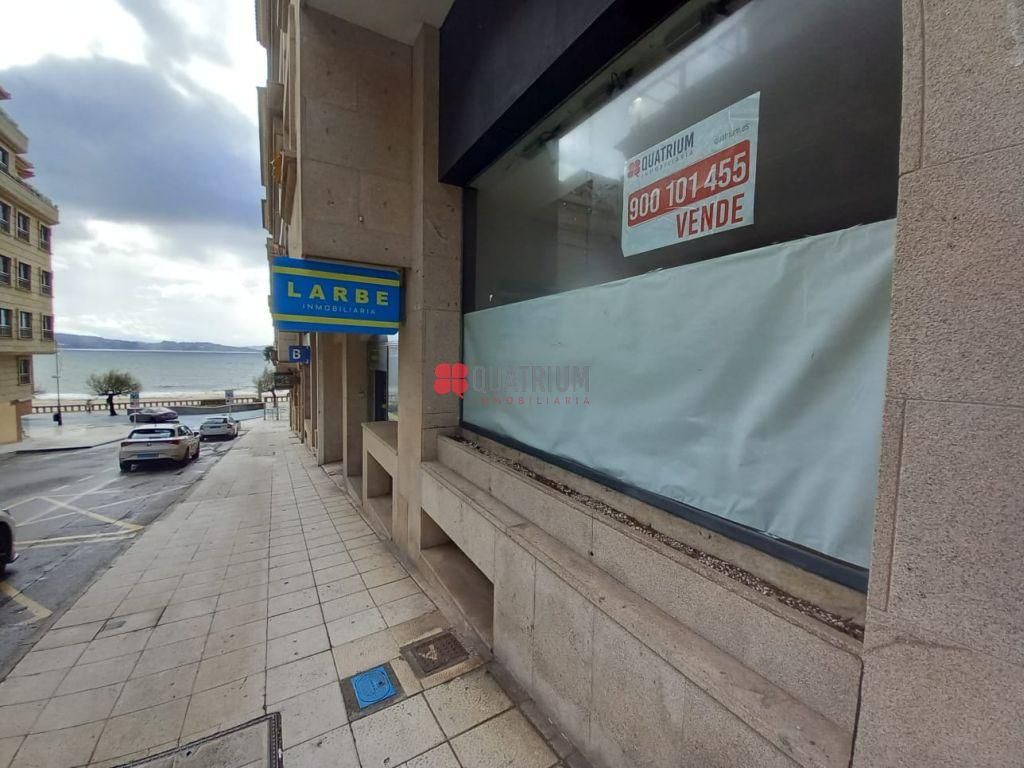 Exterior view of Premises for sale in Sanxenxo