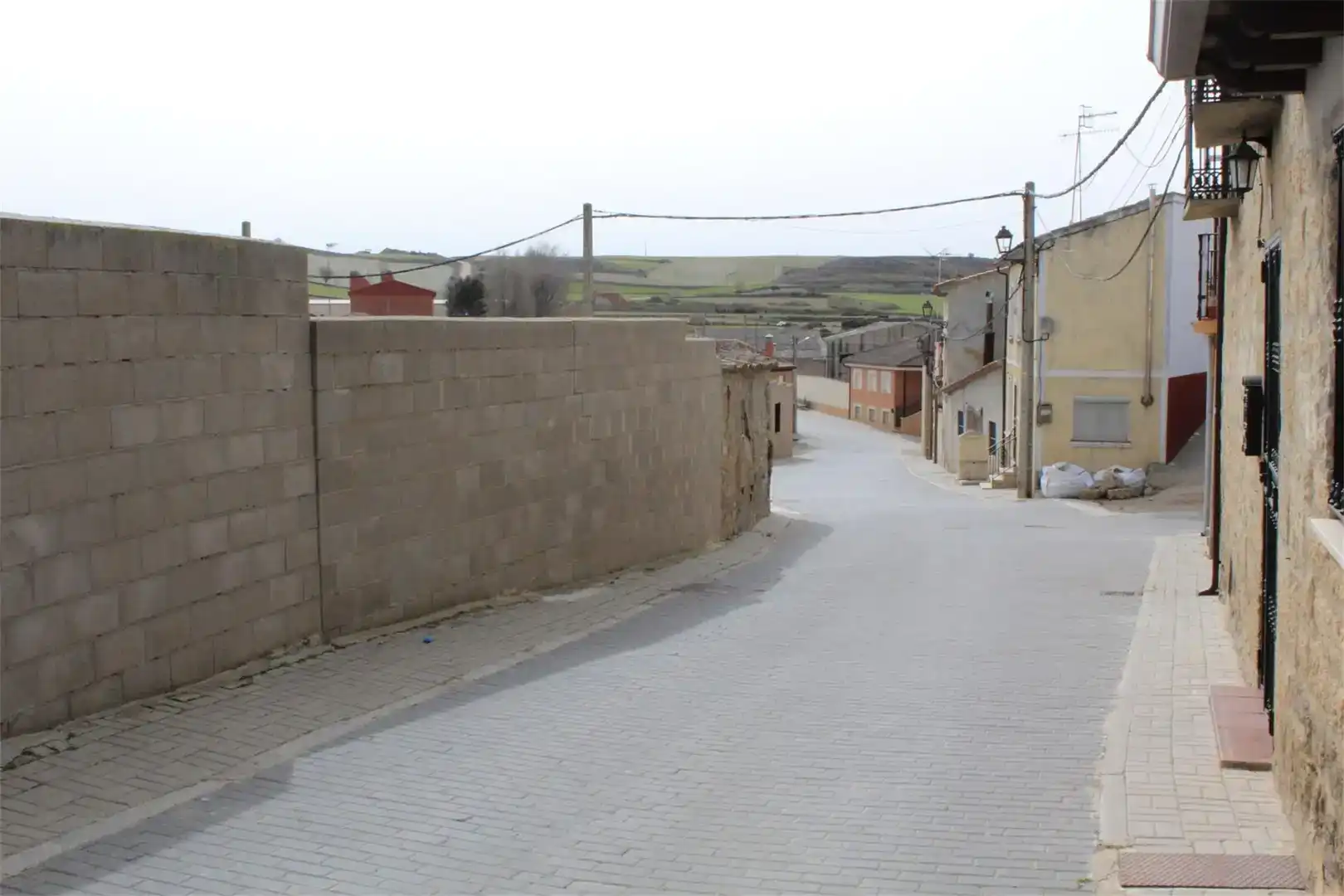 Vista exterior de Terreno en venta en Valdenebro de los Valles