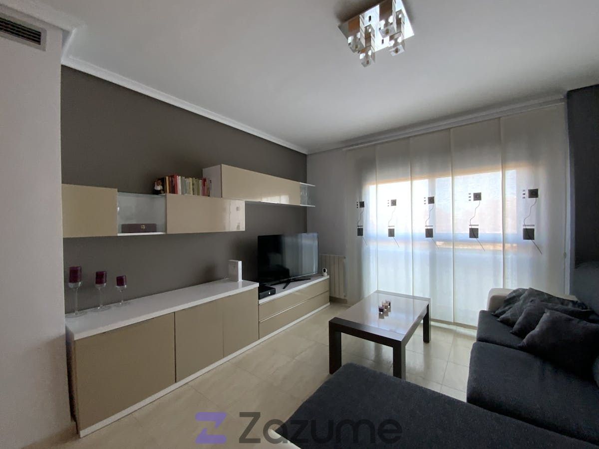 Living room of Flat to rent in  Valencia Capital  with Air Conditioner, Terrace and Furnished