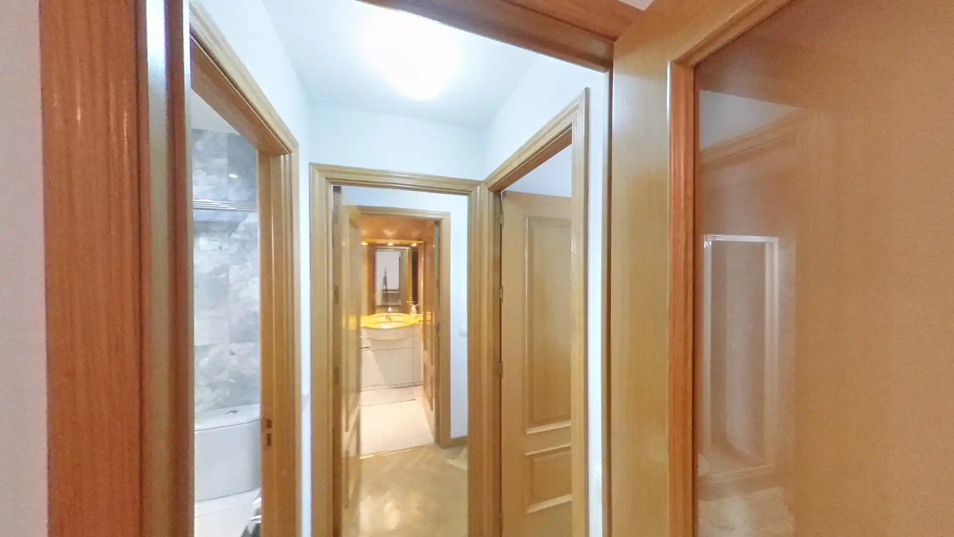 Flat for rent in Calle de Rafael Bergamín, San Juan Bautista