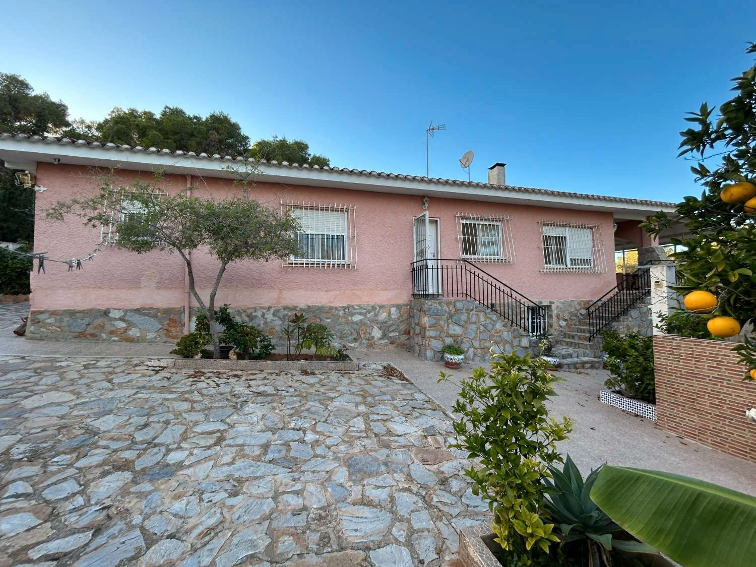 Exterior view of House or chalet for sale in Torrevieja  with Air Conditioner, Storage room and Swimming Pool