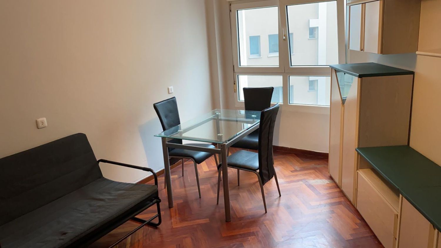 Comedor de Piso en venta en A Coruña Capital  con Parquet