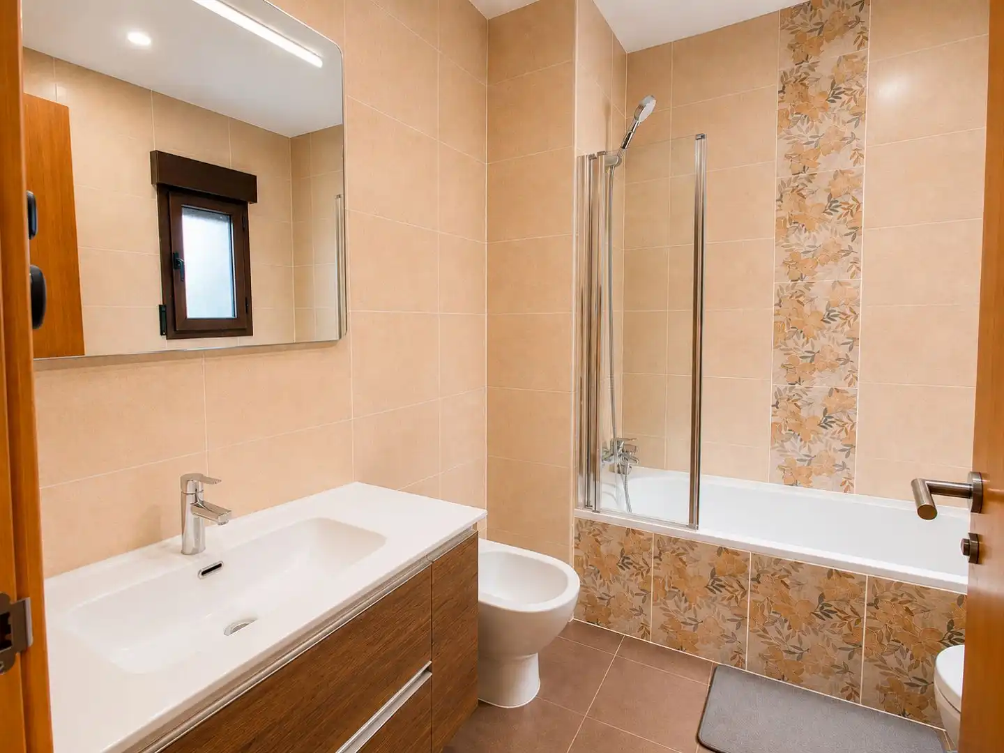 Badezimmer von Maisonette zum Verkauf in Alameda de la Sagra mit Klimaanlage