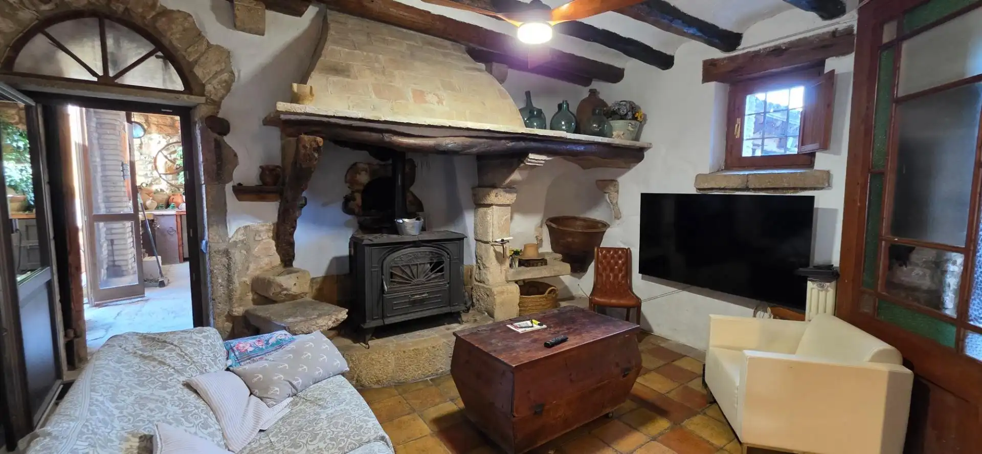 Sala d'estar de Casa o xalet en venda en La Riera de Gaià amb Calefacció i Traster