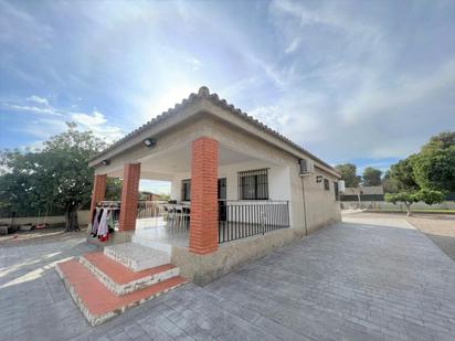 Vista exterior de Casa o xalet en venda en Llíria amb Aire condicionat i Terrassa