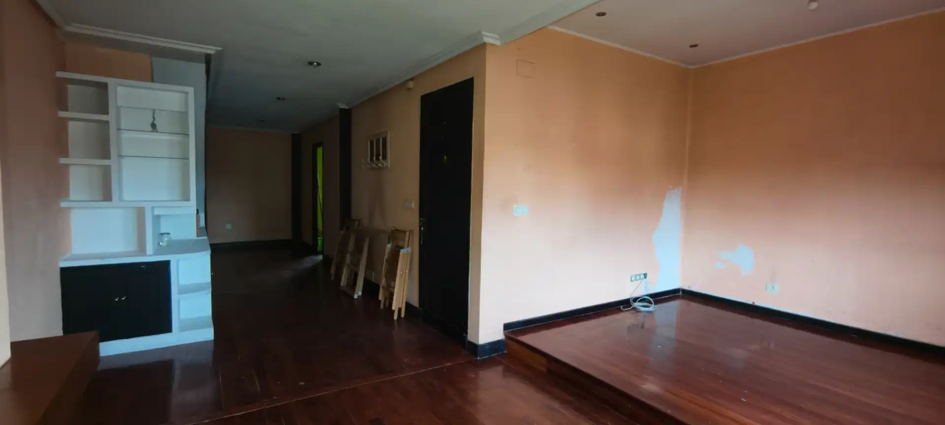 Piso en venta en Avilés con Calefacción y Parquet