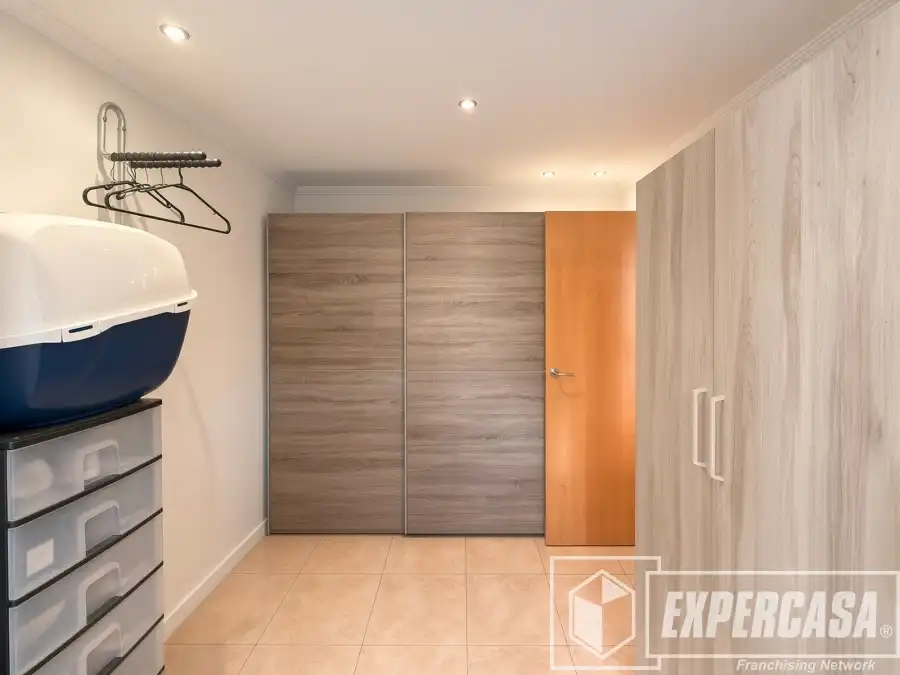 Flat with lift for sale in Pobles de l'Oest, imagen 11