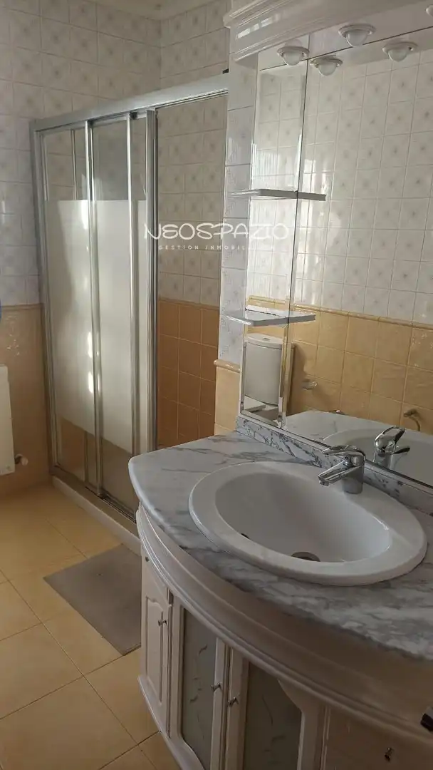 Bathroom of Houses for sale in Foz  with Heating and Furnished