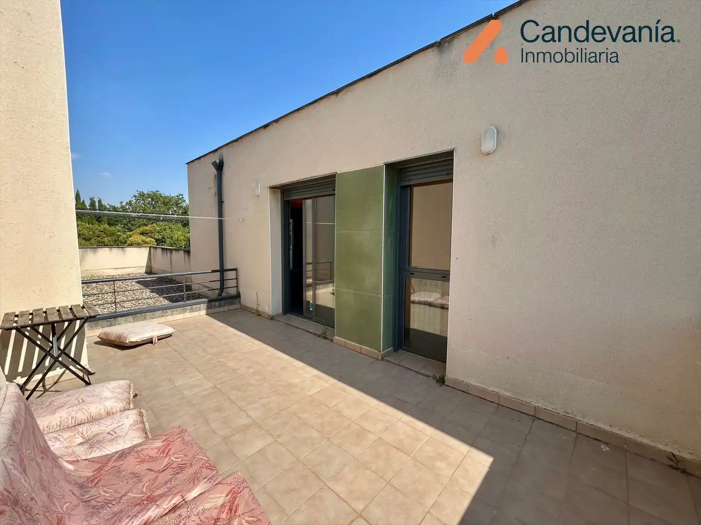 Terrassa de Casa adosada en venda en San Mateo de Gállego amb Aire condicionat, Calefacció i Jardí privat