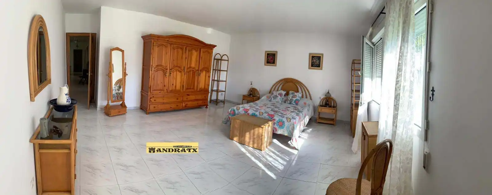 Dormitori de Casa o xalet en venda en Ferrol amb Calefacció, Terrassa i Traster