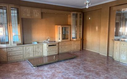 Sala d'estar de Pis en venda en Coslada amb Calefacció, Terrassa i Alarma