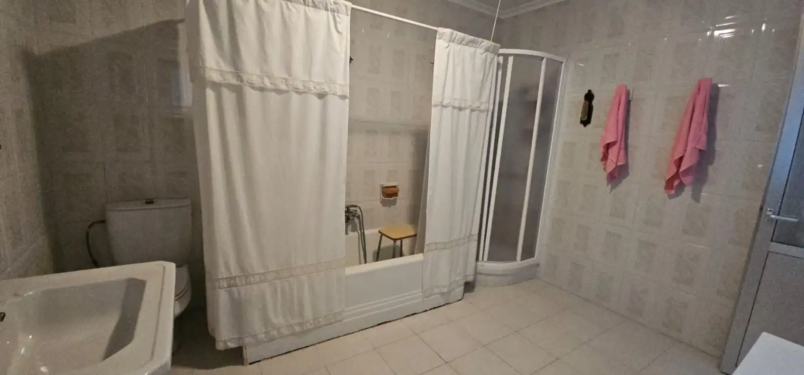 Badezimmer von Country house zum Verkauf in Puertollano mit Klimaanlage, Terrasse und Möbliert
