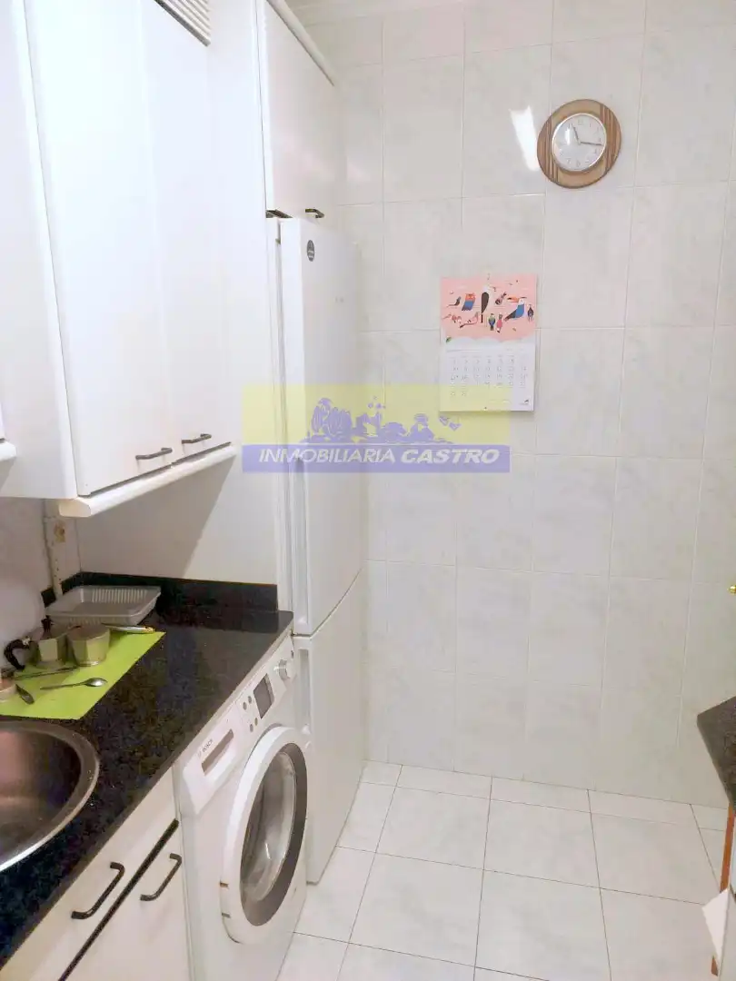 Cocina de Piso en venta en Castro-Urdiales con Calefacción, Trastero y Amueblado