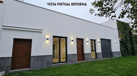 Foto 2 de Casa adosada en venta en Avenida de la Concepción, La Algaba, Sevilla