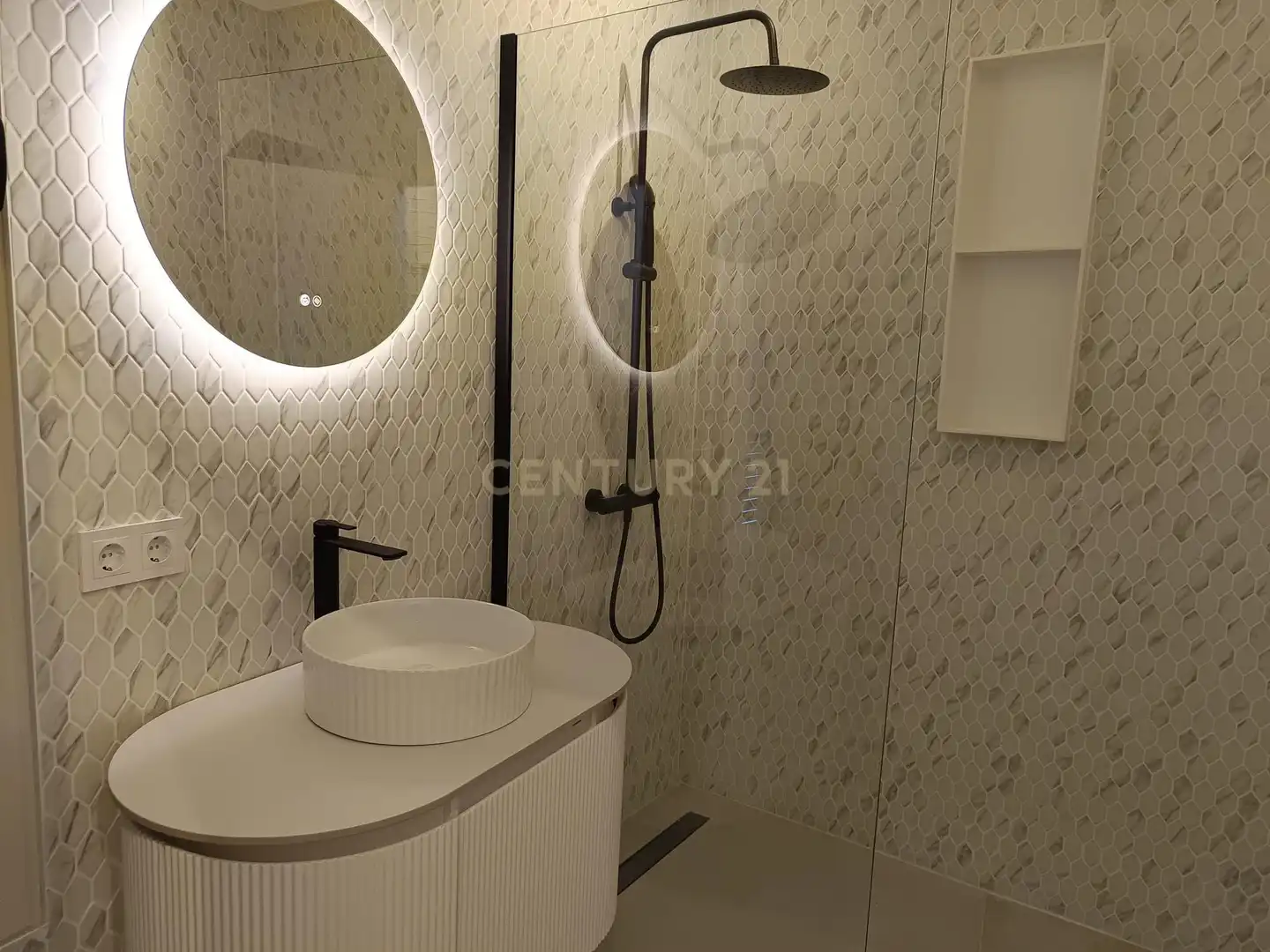 Badezimmer von Maisonette zum Verkauf in Calpe / Calp mit Klimaanlage, Waschmaschine und Balkon