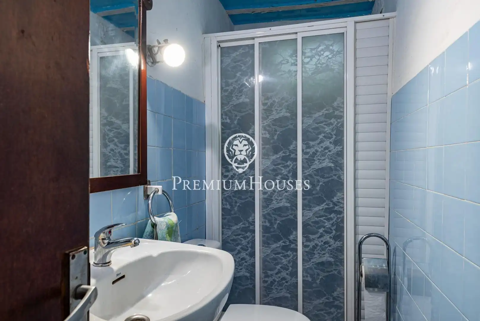 Baño de Casa o chalet en venta en Vinyols i els Arcs con Jardín privado, Terraza y Trastero