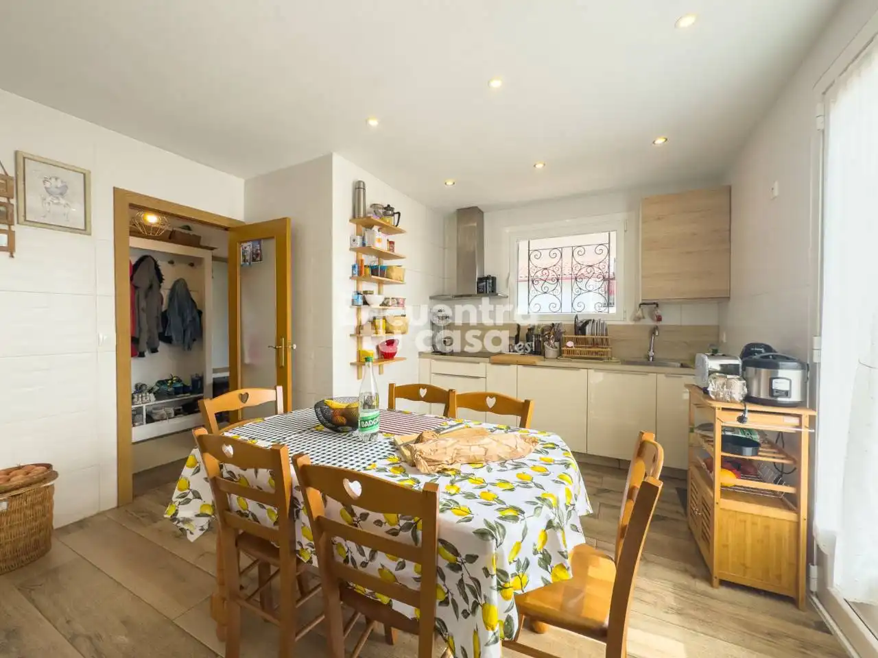 Küche von Haus oder Chalet zum Verkauf in Hendaye mit Heizung, Privatgarten und Terrasse