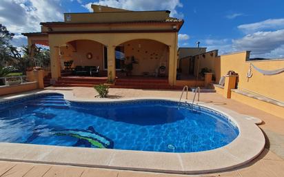 Swimming pool of House or chalet for sale in La Bisbal del Penedès  with Air Conditioner, Heating and Private garden