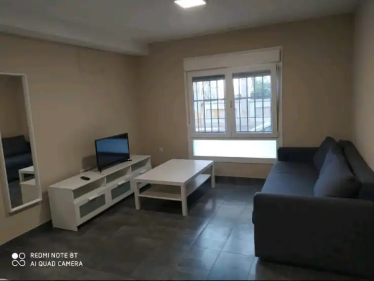 Wohnzimmer von Wohnungen zur Miete in Cádiz mit Möbliert, Waschmaschine und Fernseher