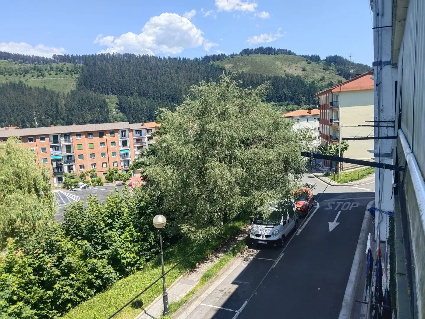 Vista exterior de Piso en venta en Legazpi con Calefacción, Trastero y Balcón
