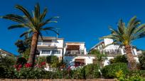 Vista exterior de Casa o xalet en venda en  Córdoba Capital amb Aire condicionat, Terrassa i Piscina