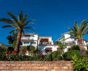 Vista exterior de Casa o xalet en venda en  Córdoba Capital amb Aire condicionat, Jardí privat i Terrassa