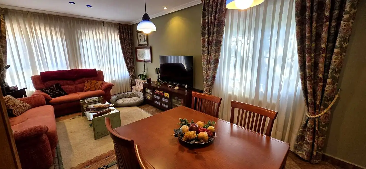 Dining room of Houses for sale in Valdés - Luarca  with Heating, Private garden and Parquet flooring