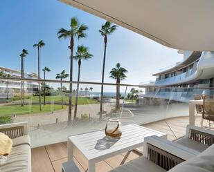 Terrassa de Apartament de lloguer en Estepona amb Alarma i Piscina comunitària