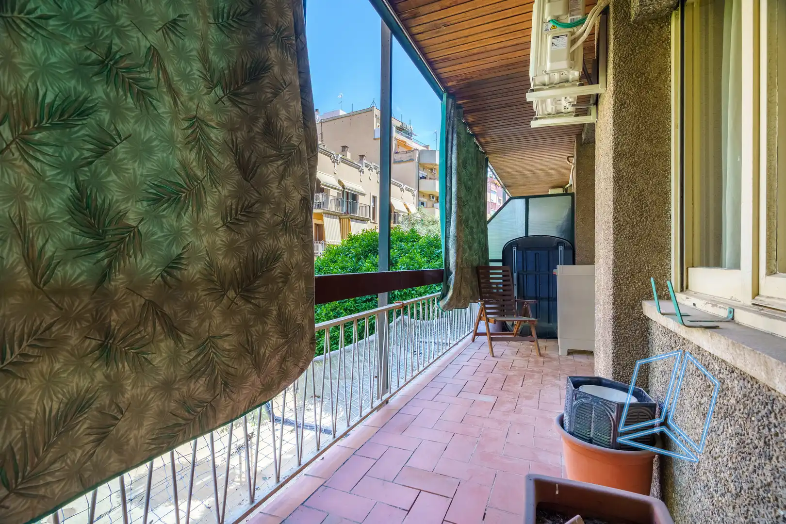 Terraza de Piso en venta en L'Hospitalet de Llobregat con Balcón