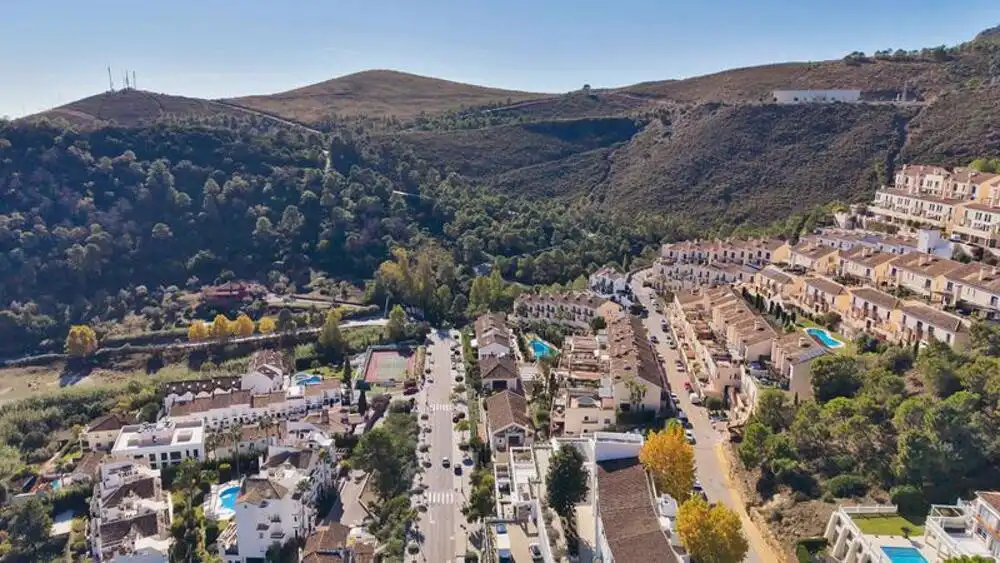 Reihenhaus mit Pool zum Verkauf in Benahavís pueblo, imagen 30