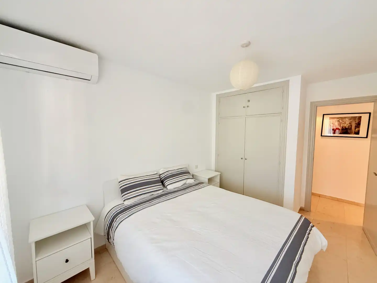 Habitación de Apartamento de alquiler en Marbella con Terraza, Piscina y Piscina comunitaria