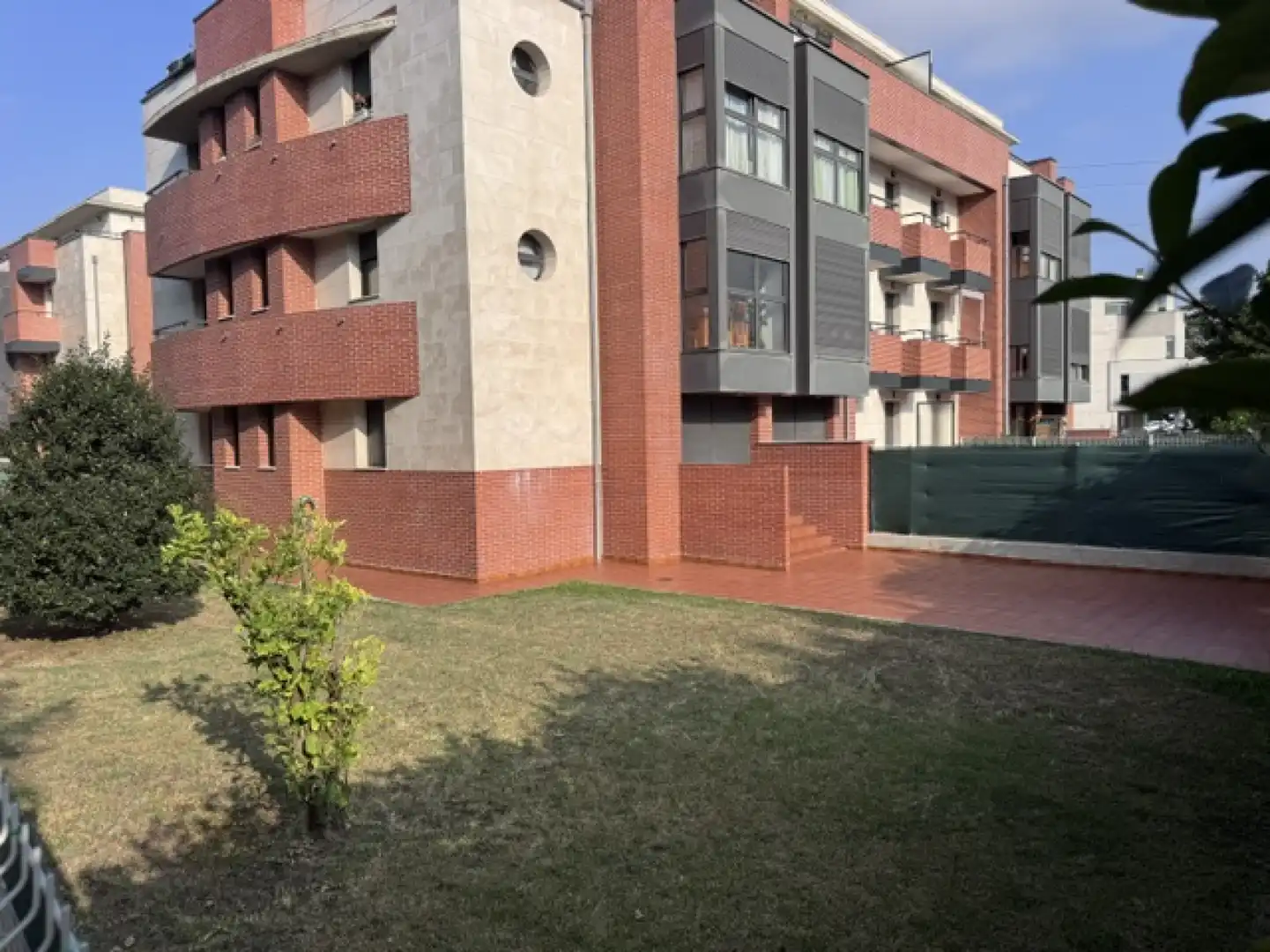 Pis amb jardí en venda a Soto de la Marina - UR OLIVOS LOS 1