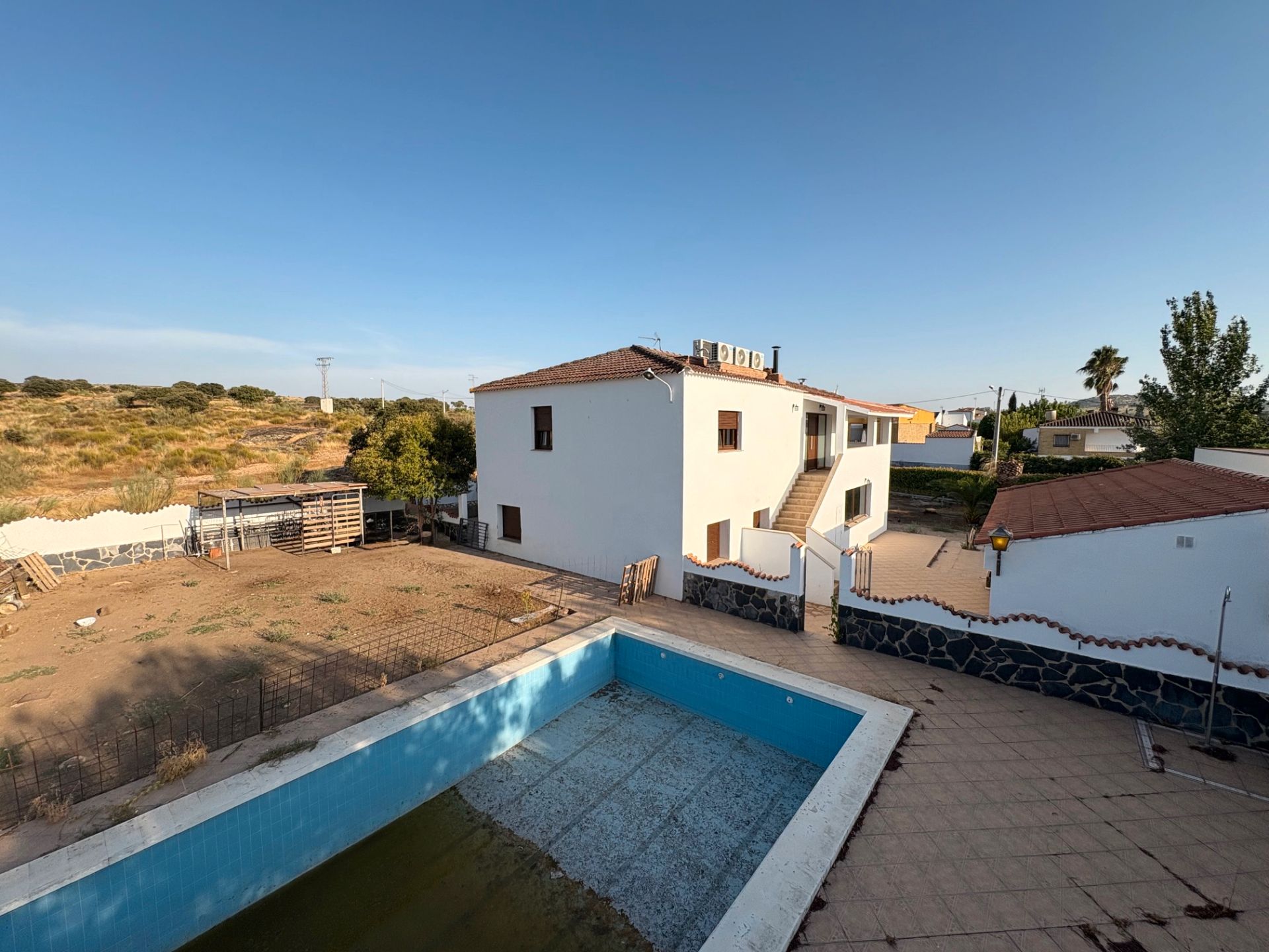 Piscina de Casa o chalet en venta en Mérida con Aire acondicionado, Calefacción y Jardín privado