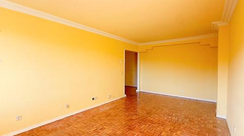 Foto 4 de Pis en venda a Pintor Ortiz de Urbina, San Martín, Vitoria - Gasteiz