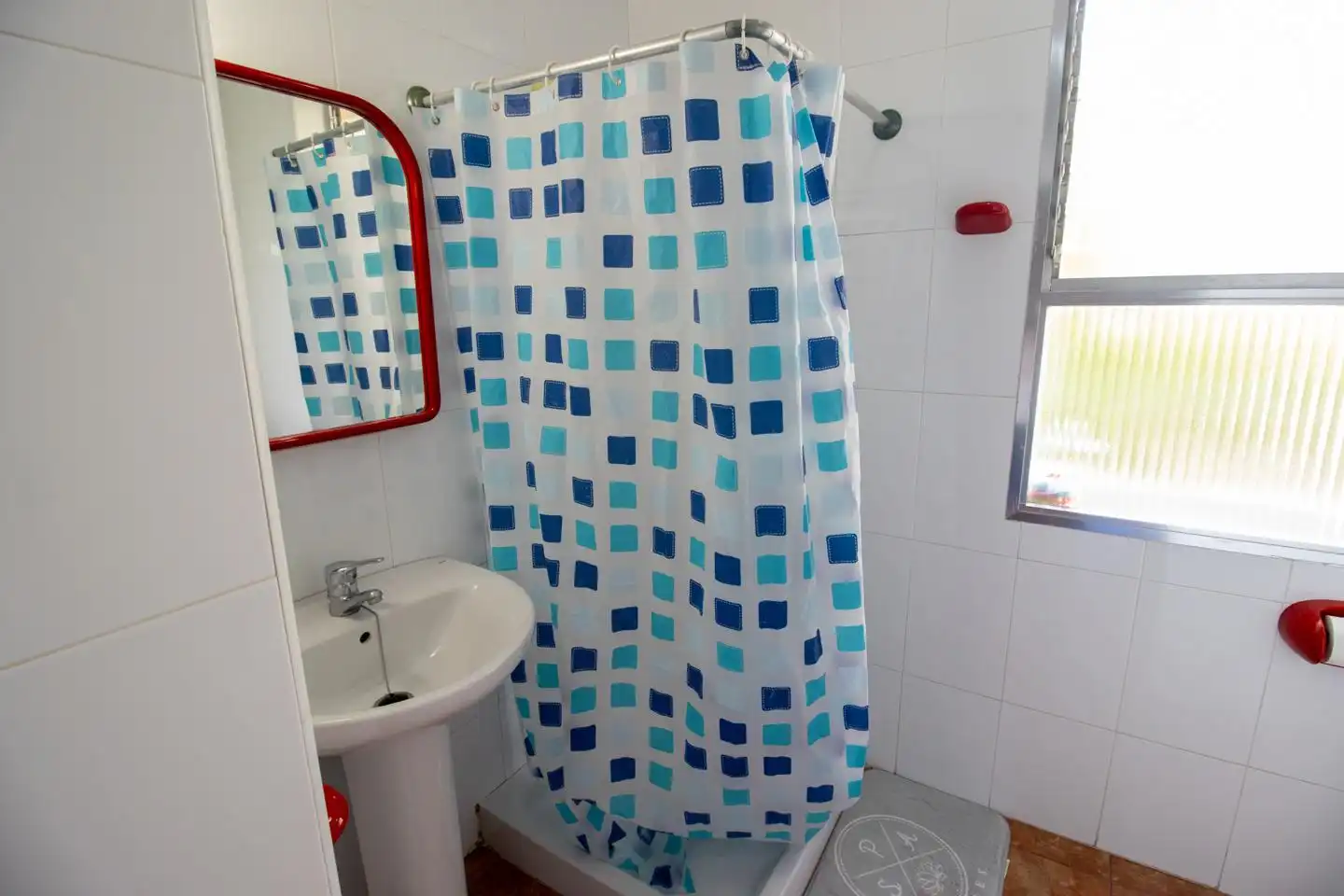 Badezimmer von Wohnung zur Miete in Valencia mit Möbliert