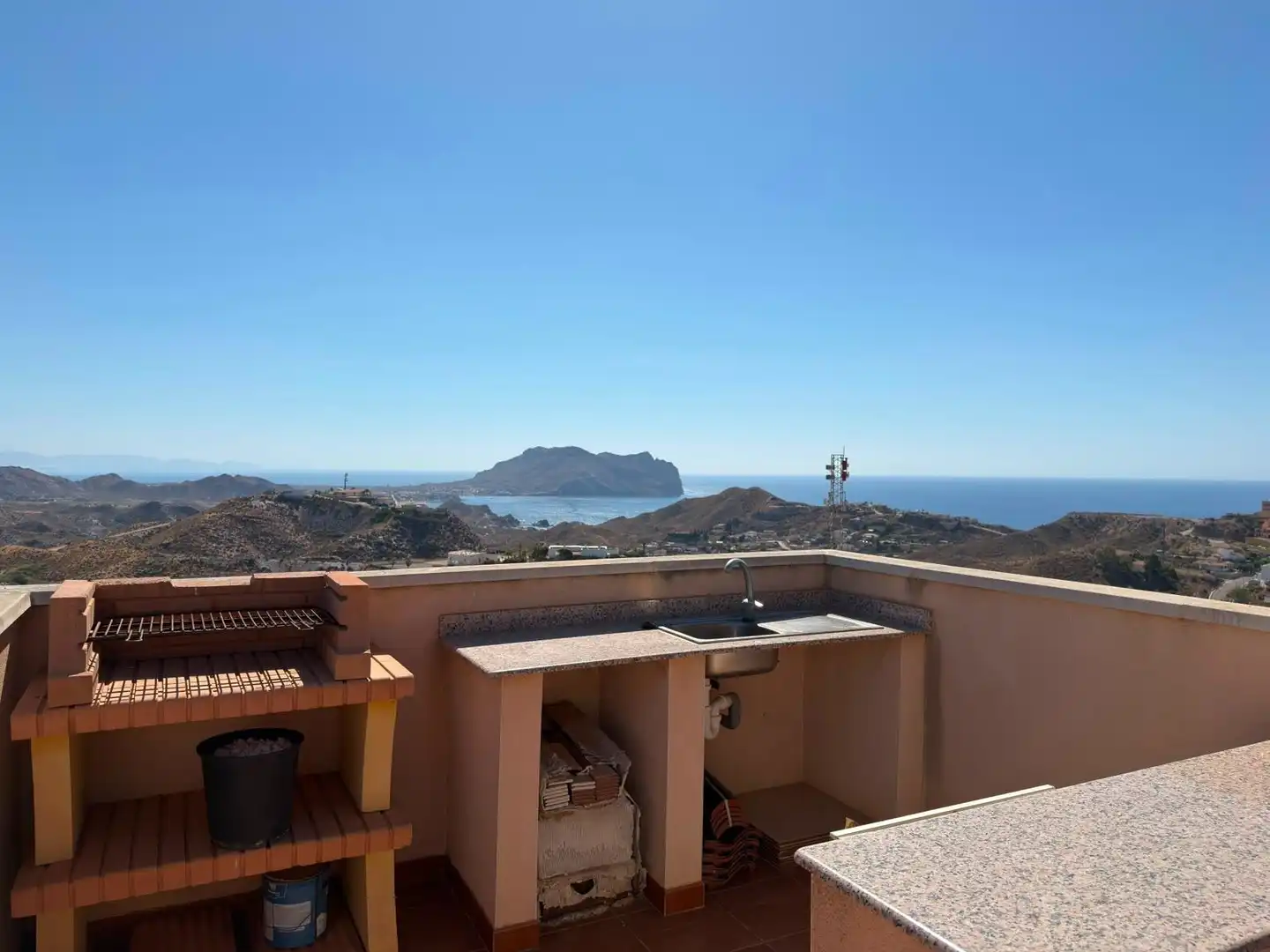 Vista exterior de Casa o chalet en venta en Águilas con Aire acondicionado, Calefacción y Terraza