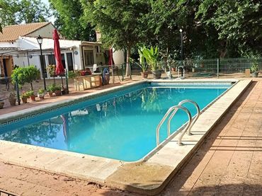 Villa avec balcon à vendre à La Poblachuela