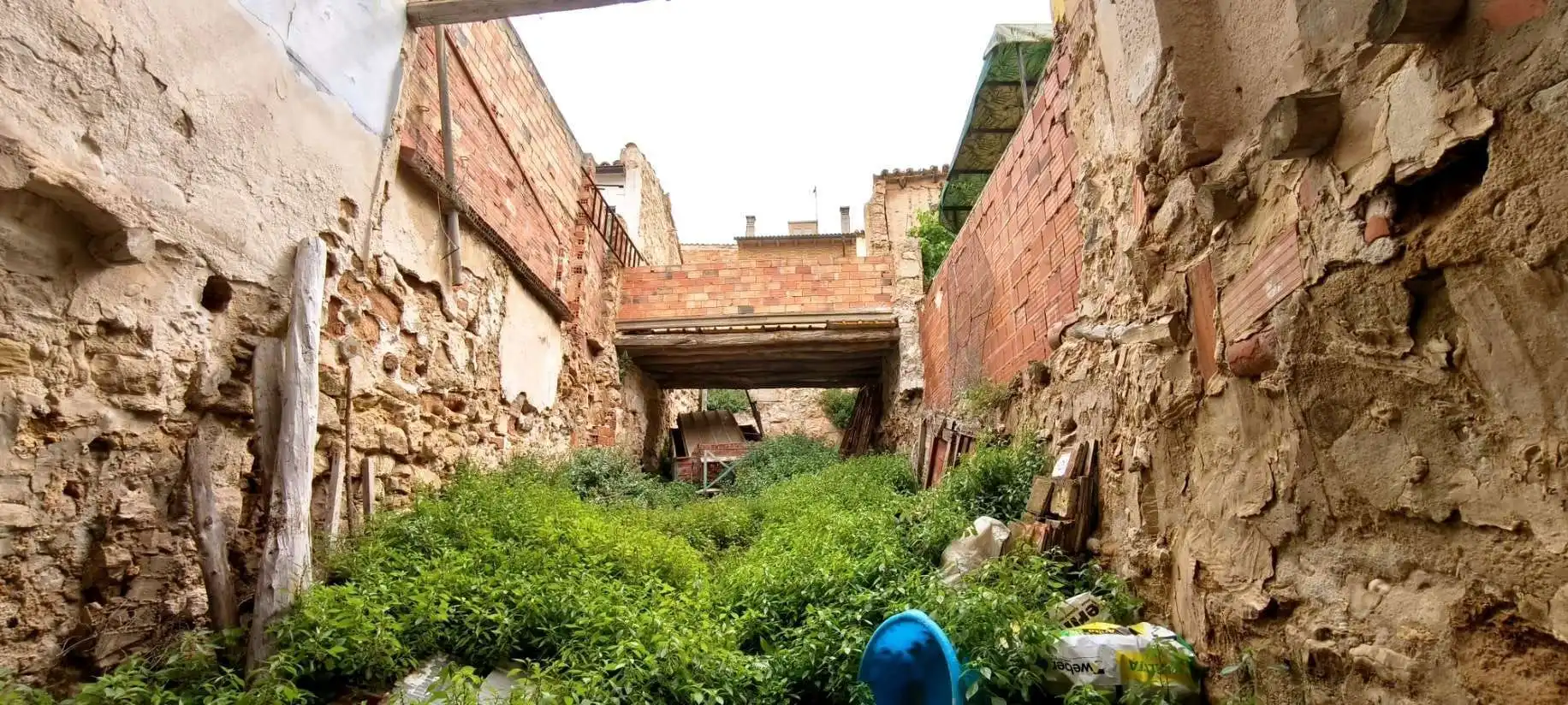 Jardí de Finca rústica en venda en Calanda