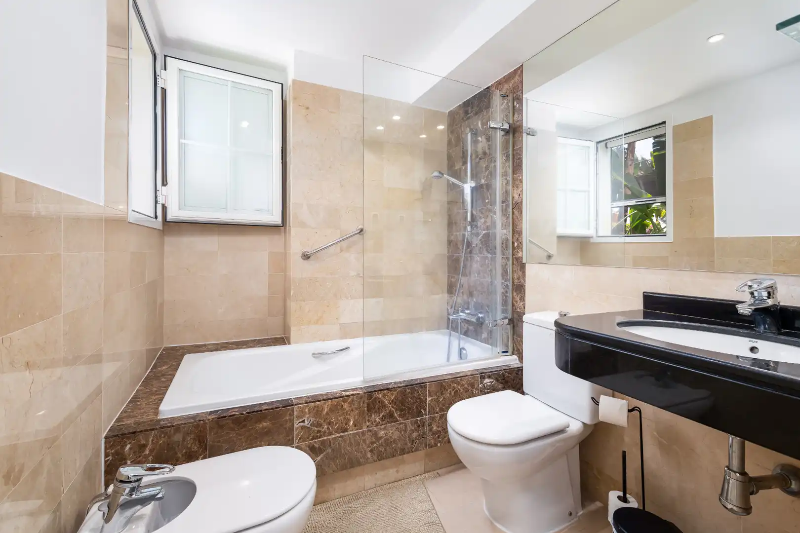 Ground floor for rent in Marbella, Málaga