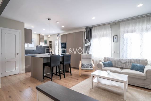 Apartamento en Venta en Calle Palacio en Antiguo